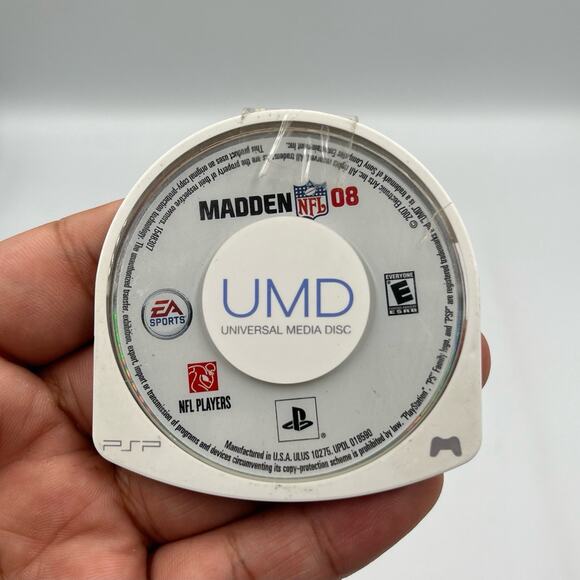Madden 08 Sony PSP UMD Disc Only, Tested Working! - Picture 1 of 3